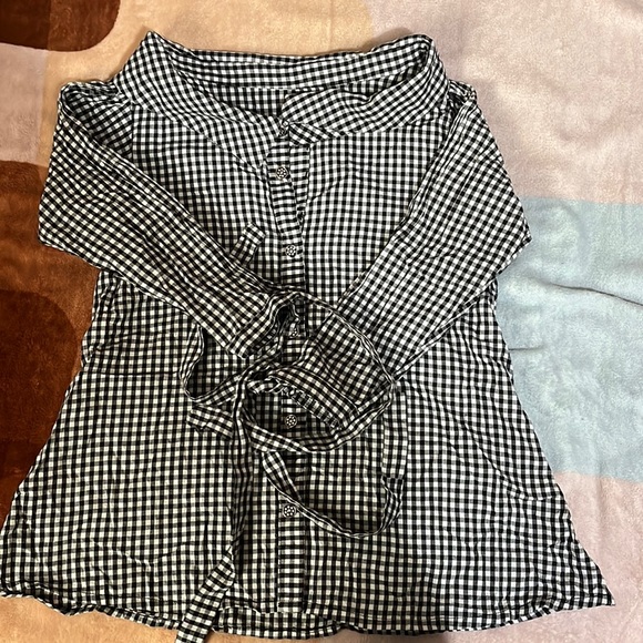 Shirt - Picture 1 of 1